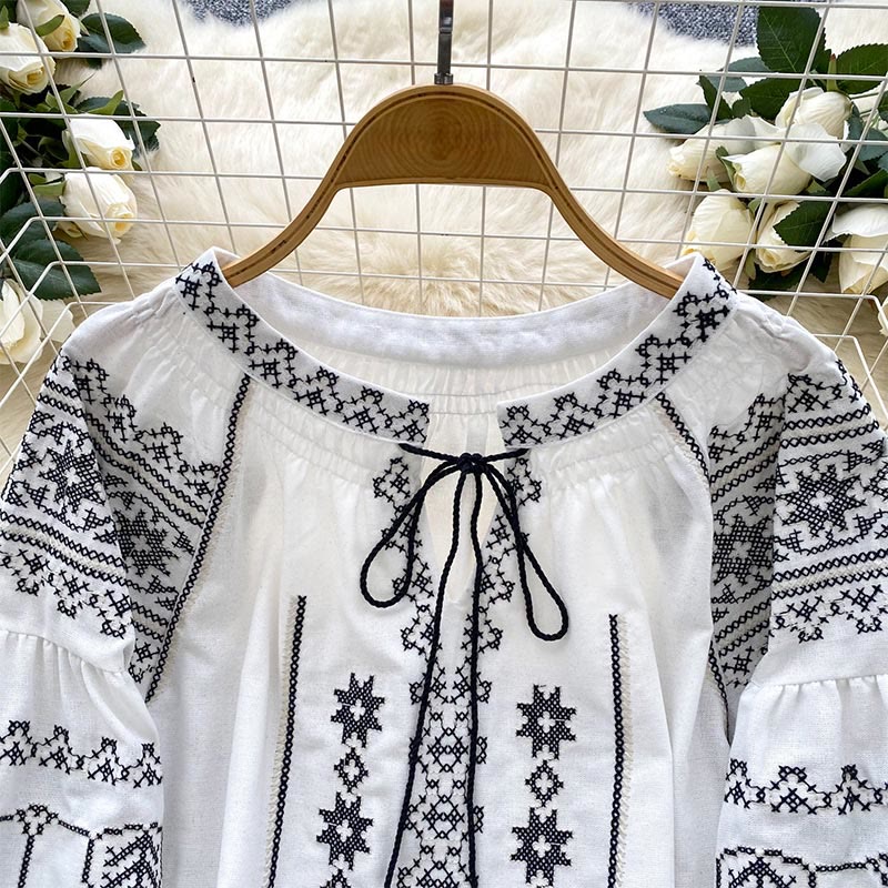 Olivenorma Boho Style Democratic Embroidery Women's Shirt