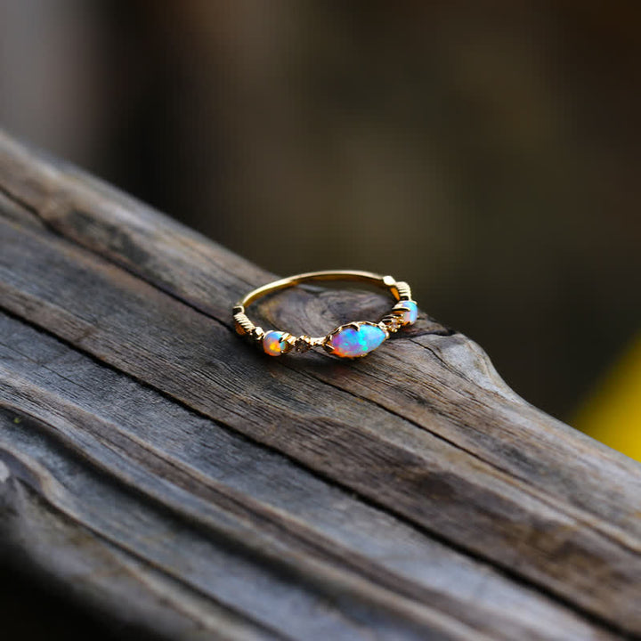 Olivenorma ”Love and Sincerity" - Opal Reki Vintage Ring
