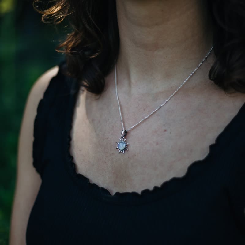 Olivenorma Bohemia Vintage Sun Opal Necklace