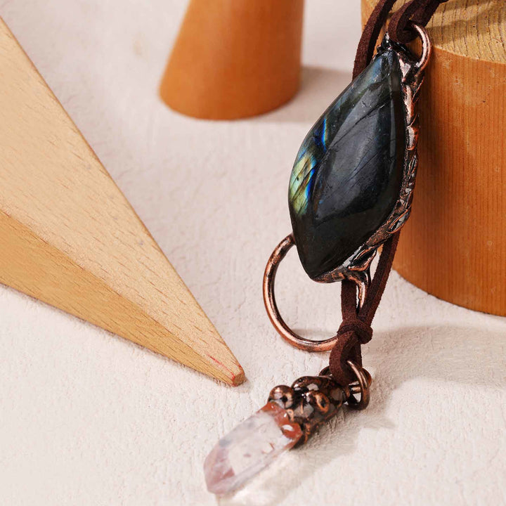 OlivenormaNatural Rough Stone Irregular Pendant Leather Rope Necklace