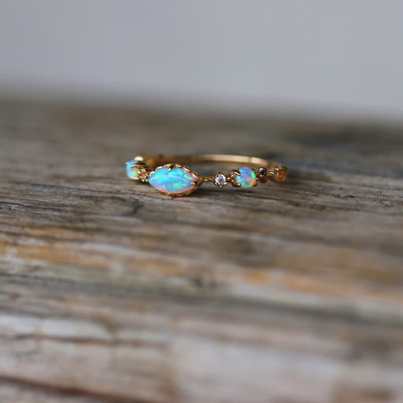Olivenorma ”Love and Sincerity" - Opal Reki Vintage Ring