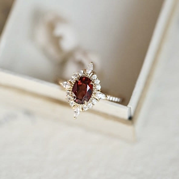 Olivenorma Vintage Ruby "Miss Rose" Atmosphere Ring