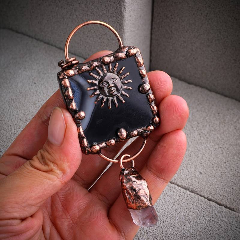 Olivenorma Sun God Black Agate Irregular Amethyst Gemstone Necklace