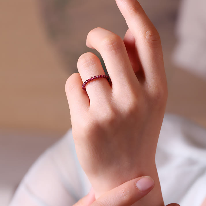 Olivenorma Extra Fine 2mm Garnet Bead Ring