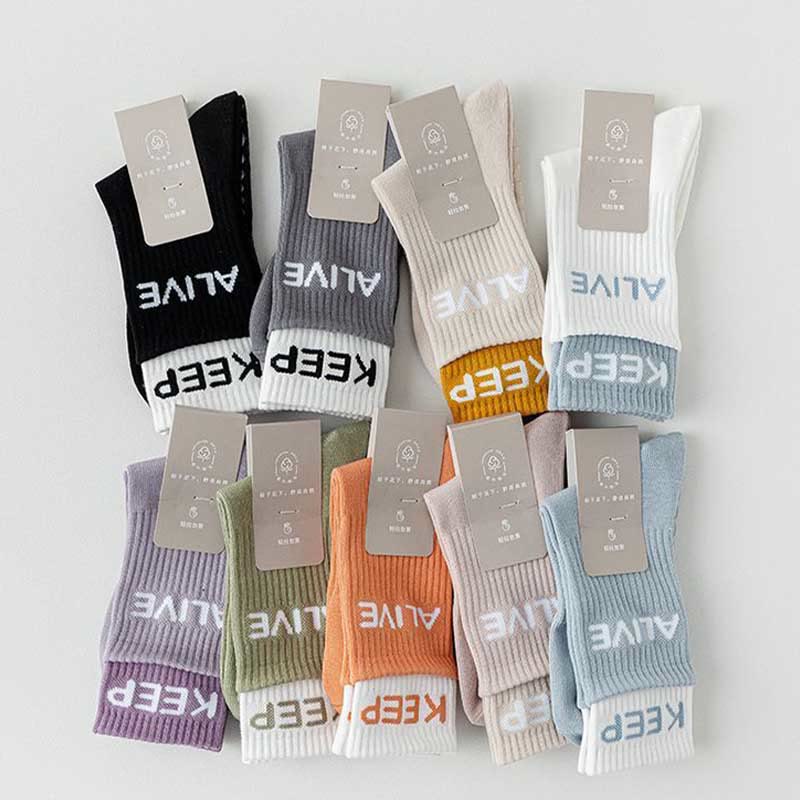 Olivenorma Two-tone Color Grip Sports Yoga Pilates Socks