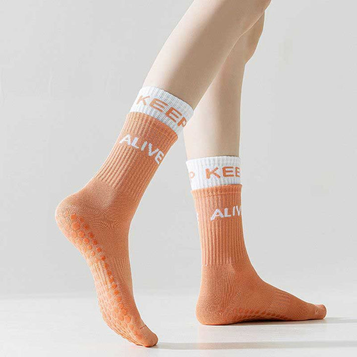Olivenorma Two-Tone Grip Yoga Pilates Socks Non-Slip Training Barre Workout Socks - image 11