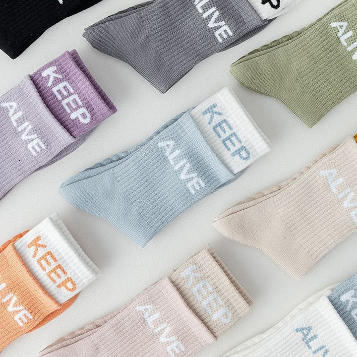 Olivenorma Two-tone Color Grip Sports Yoga Pilates Socks