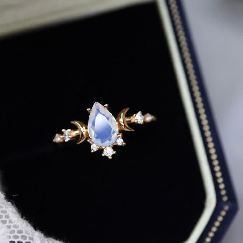 Olivenorma "Moonlight Goddess" Vintage Moonstone Adjustable Ring