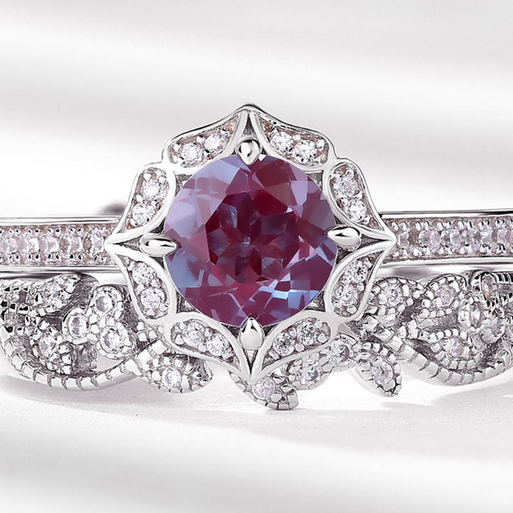 Olivenorma 2Pcs Natural Alexandrite Vintage Carved Ring Set