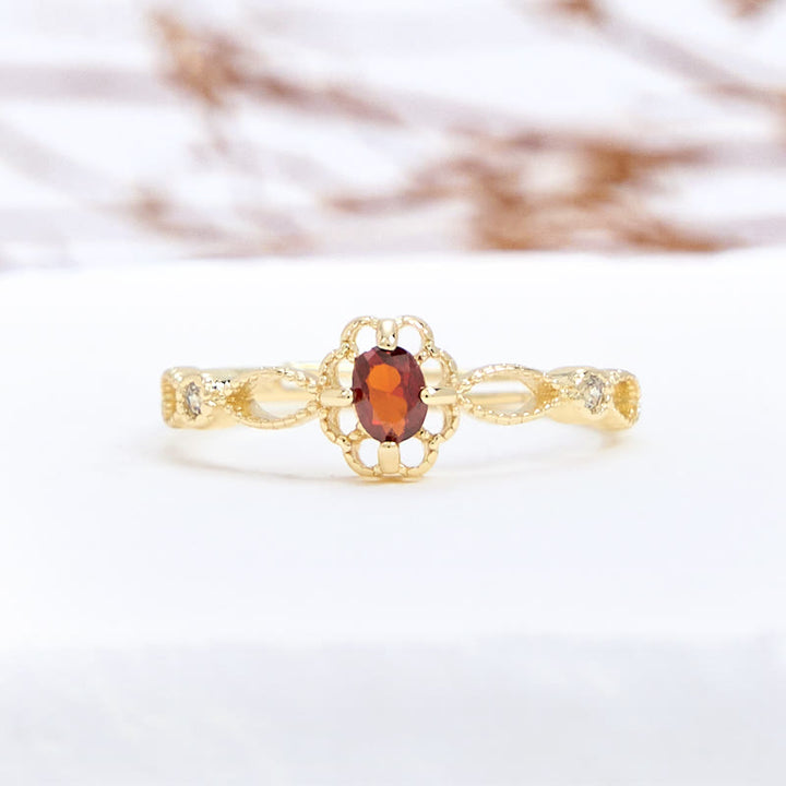 Olivenorma Vintage Hollow Carved Garnet Ring