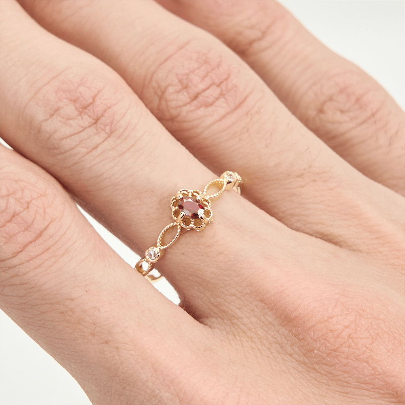 Olivenorma Vintage Hollow Carved Garnet Ring
