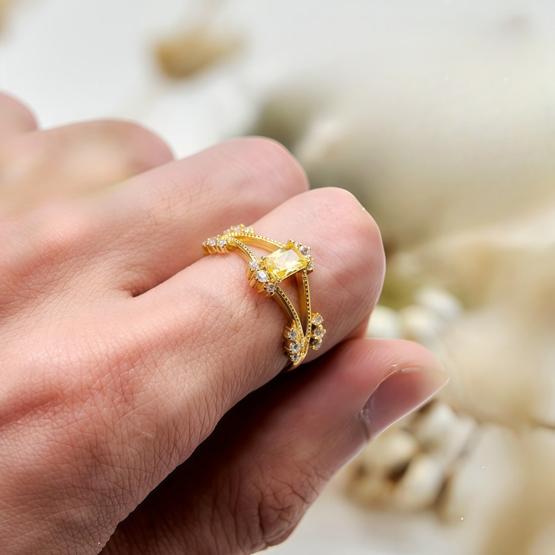Olivenorma Exquisite Vintage Baguette Cut Citrine Ring