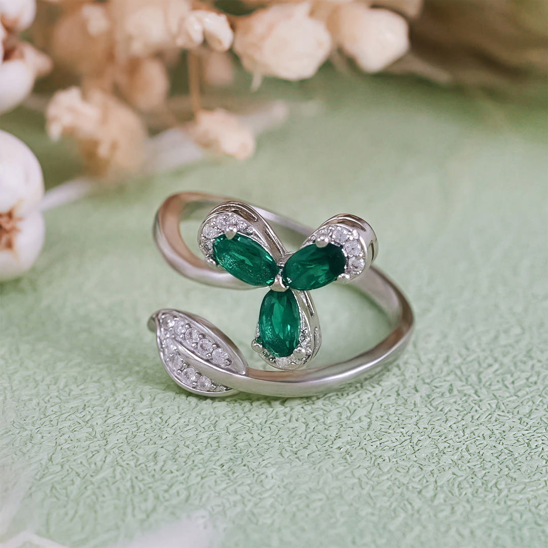 Olivenorma Emerald White Zircon Clover Adjustable Ring