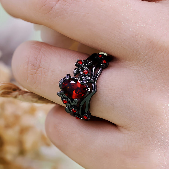 Olivenorma Vintage Black Ruby Leaf Ring