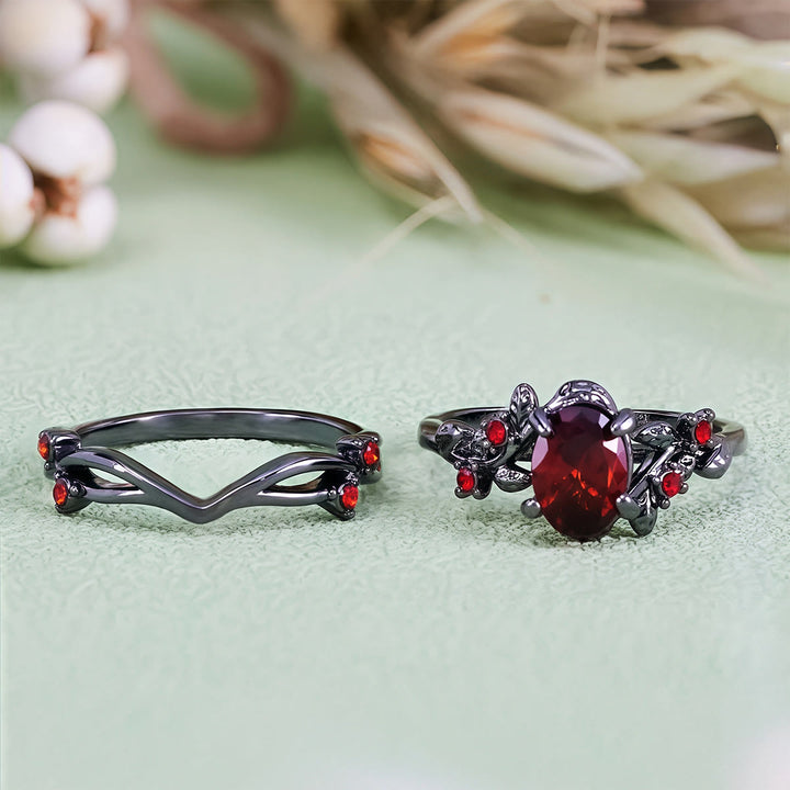 Olivenorma Vintage Black Ruby Leaf Ring