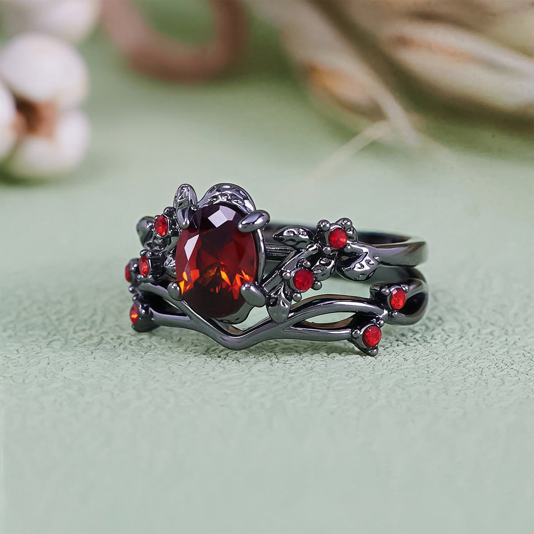 Olivenorma Vintage Black Ruby Leaf Ring