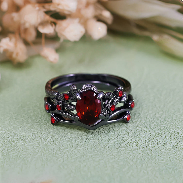 Olivenorma Vintage Black Ruby Leaf Ring