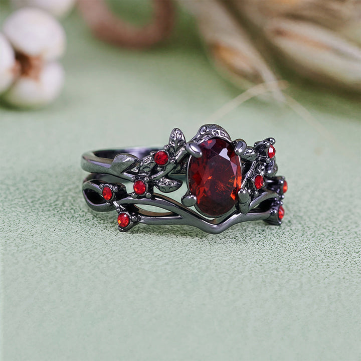 Olivenorma Vintage Black Ruby Leaf Ring