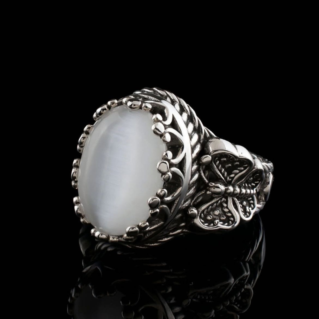 Olivenorma Vintage Oval Cut White Cat's Eye Stone Ring