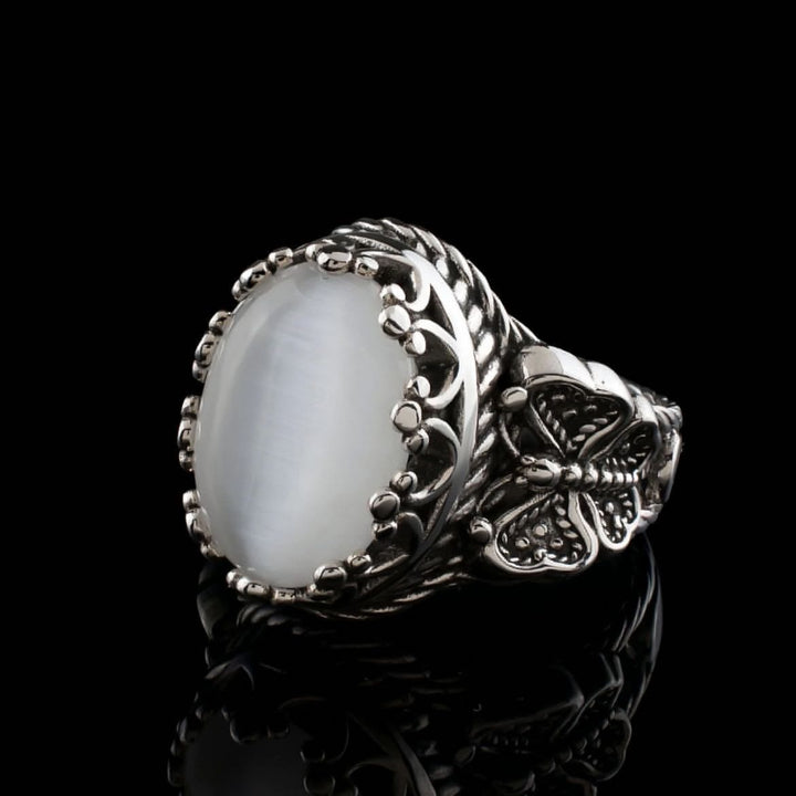Olivenorma Vintage Oval Cut White Cat's Eye Stone Ring