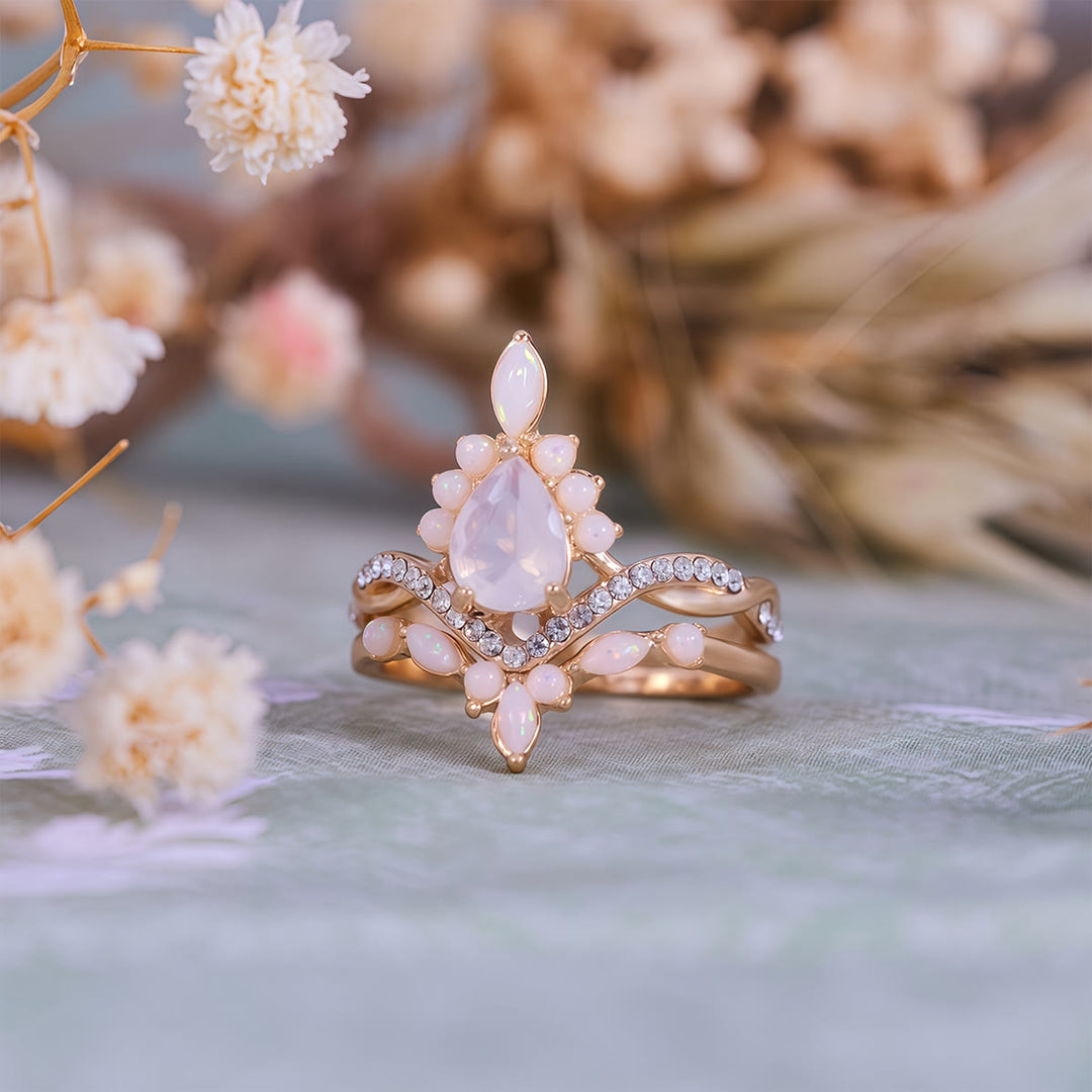 Olivenorma Pear Cut White Chalcedony Crown Design Ring Set