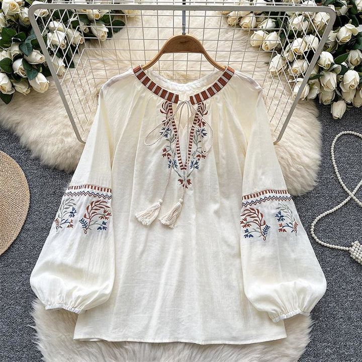 Olivenorma Literary Fresh Retro Embroidery Women's Shirt