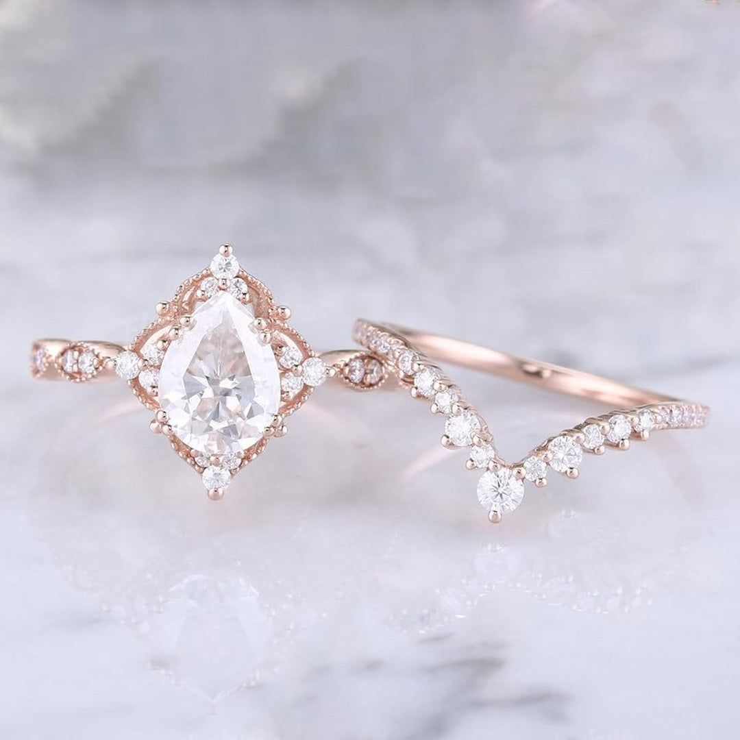 FREE Today: A Crown Designed for a Queen Oval Diamond 2Pcs Ring Set - image 8