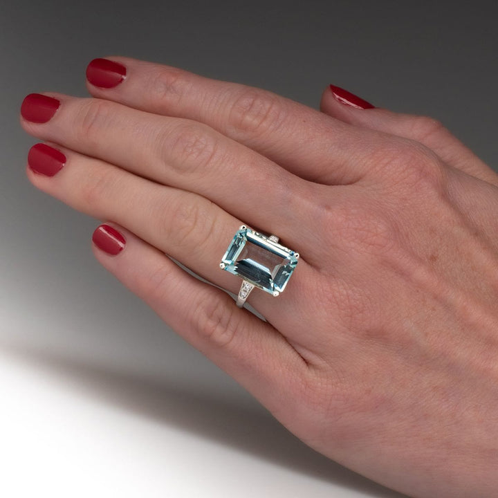FREE Today: Vintage Aquamarine Cut Blue Topaz Cocktail Ring Size 6-10 - image 2