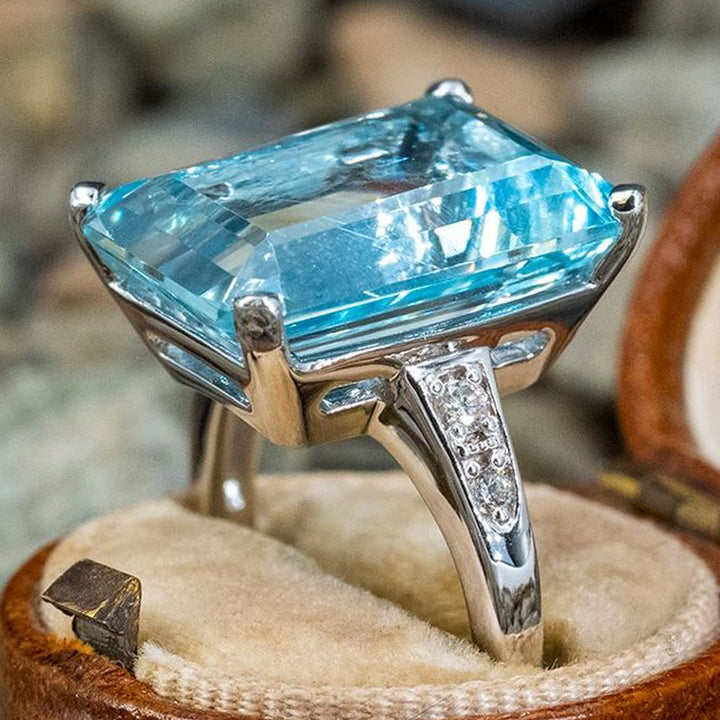 FREE Today: Vintage Aquamarine Cut Blue Topaz Cocktail Ring Size 6-10 - image 4