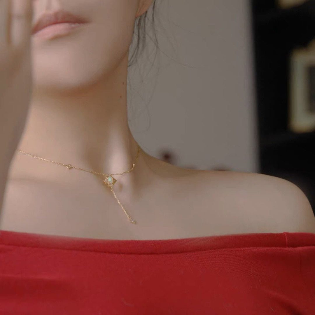 Olivenorma Vintage Petals Opal 14k Gold Necklace