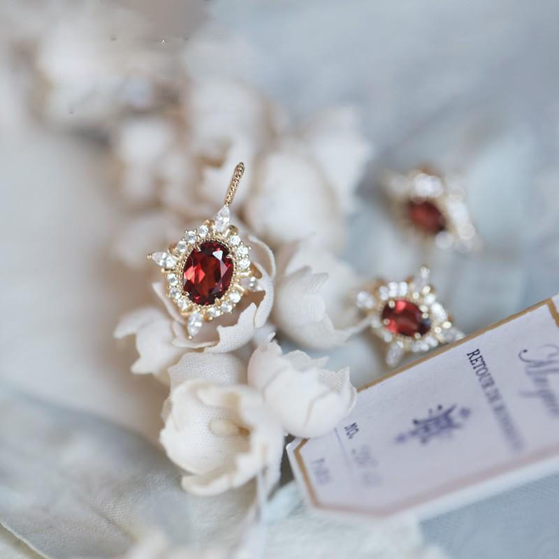 Olivenorma Vintage Ruby "Miss Rose" Atmosphere Ring