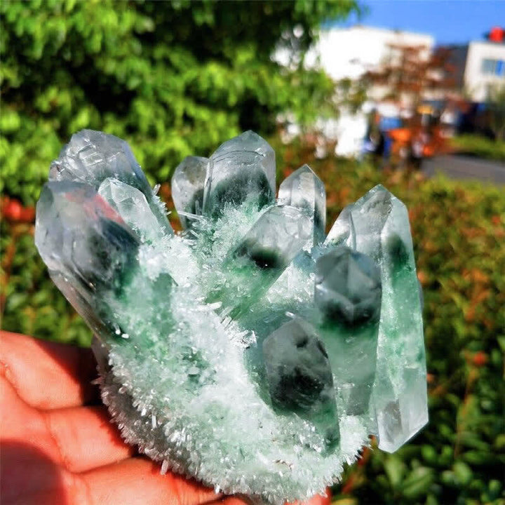 Olivenorma Beautiful Healing Green Phantom Quartz Gemstone Decoration