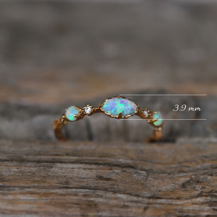 Olivenorma ”Love and Sincerity" - Opal Reki Vintage Ring