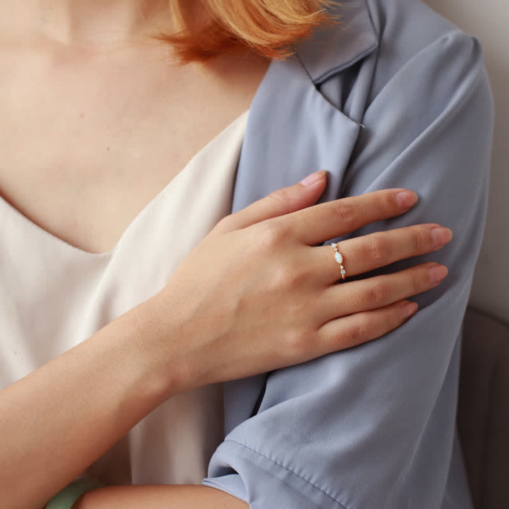 Olivenorma ”Love and Sincerity" - Opal Reki Vintage Ring