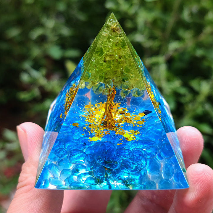 (Clearance 30% OFF / CODE: OFF30) - Olivenorma Kyanite with Peridot Tree Of Life Orgone Pyramid