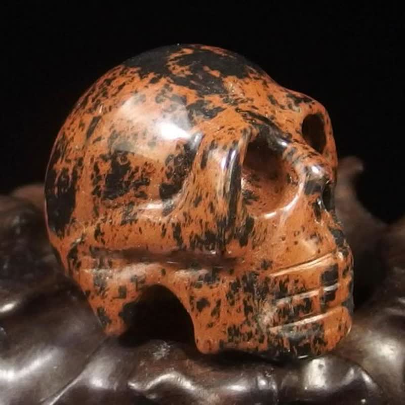 Olivenorma Natural Crystal Skull Halloween Decoration