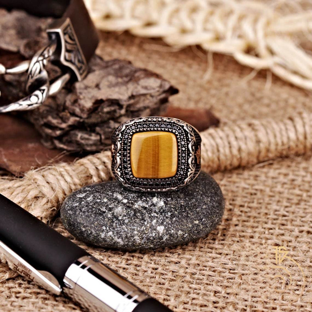 Olivenorma Metal Engraved Tiger Eye Men's Ring