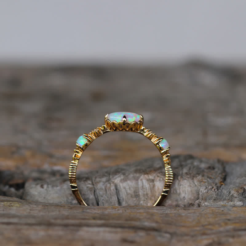 Olivenorma ”Love and Sincerity" - Opal Reki Vintage Ring
