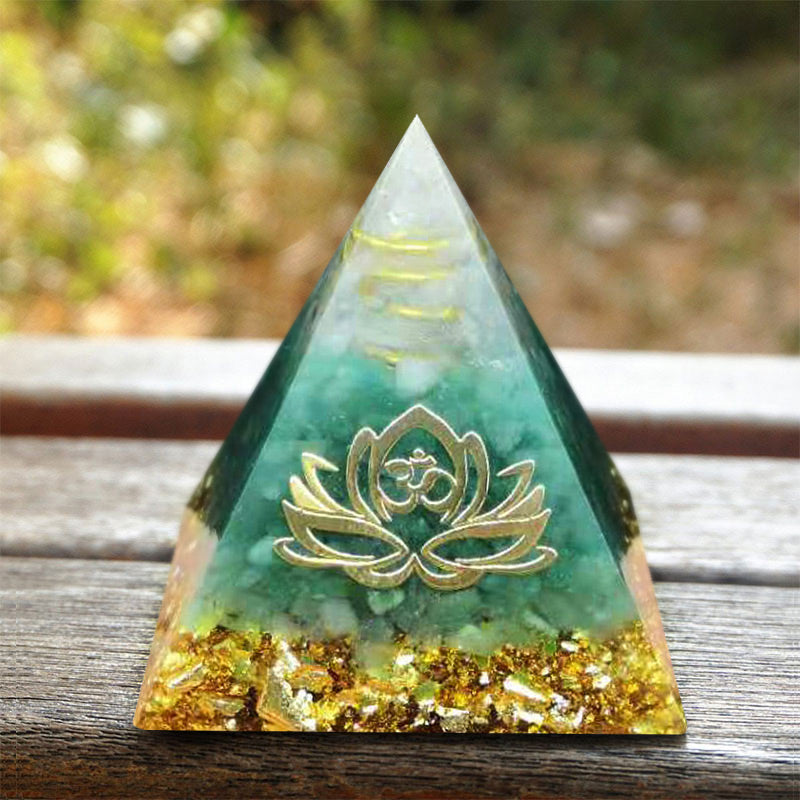 Olivenorma Green Aventurine Lotussy Orgone Pyramid