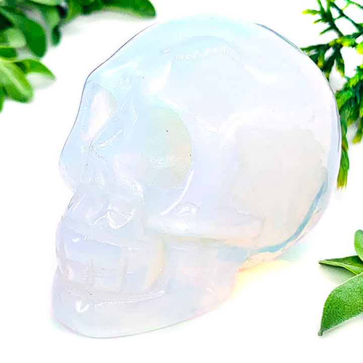 Olivenorma Natural Crystal Skull Halloween Decoration