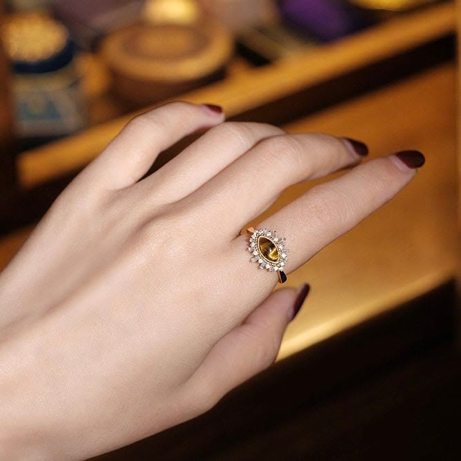 Olivenorma Natural Tiger Eye Vintage 18K Gold Ring