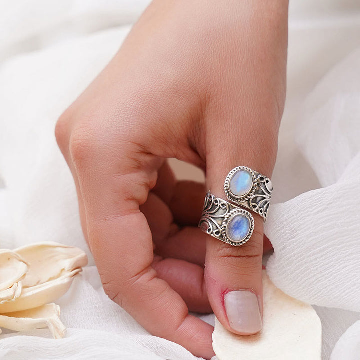 Olivenorma Creative Moonstone Ring