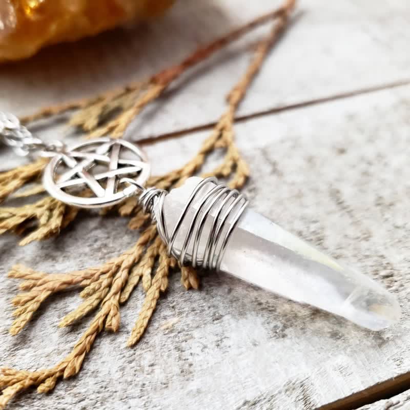 Olivenorma Pentagram Quartz Witch Necklace